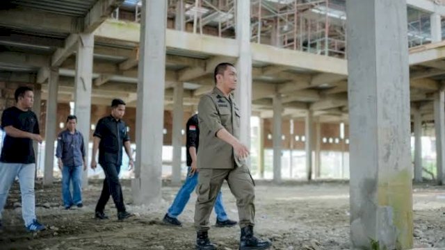 Bupati Ibas dan Wabup Puspa Sidak Progres Pembangunan Pasar Tomoni.