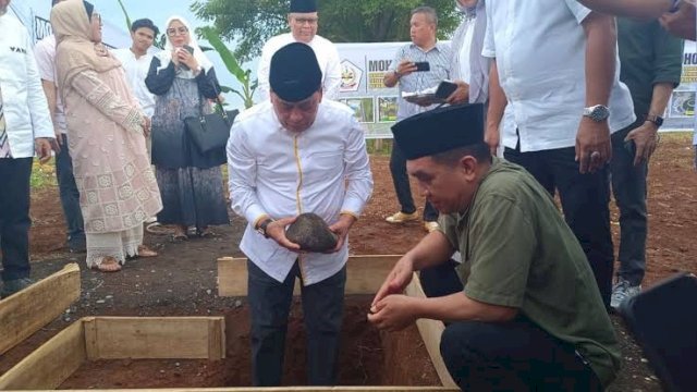 Ketua Pembina Yayasan Pendidikan Pesantren Modern Cendekia Puruhita Ma&rsquo;had Manailil Ulum GUPPI Samata Gowa, Nurdin Halid.
