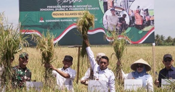 Bupati Sidrap Panen Raya Serentak Bersama Presiden Prabowo Subianto