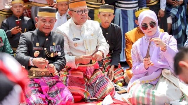 Hari Jadi Bone ke-695 Dimeriahkan dengan Mattompang Akbar 10.000 Bilah.