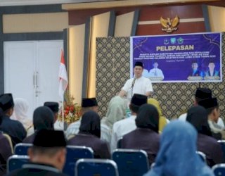 Bupati Pangkep Yusran Lalogau Lepas Kafilah STQH 2025 ke Lutra, Target Juara