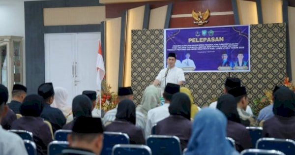 Bupati Pangkep Yusran Lalogau Lepas Kafilah STQH 2025 ke Lutra, Target Juara