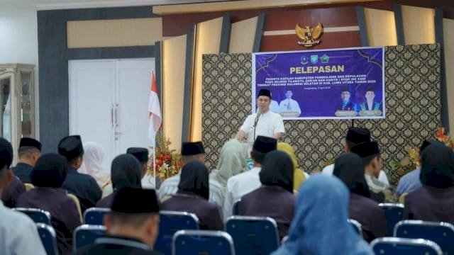 Bupati Pangkep Yusran Lalogau Lepas Kafilah STQH 2025 ke Lutra, Target Juara