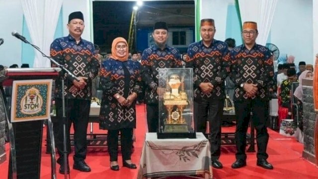 Gubernur Sulawesi Selatan Andi Sudirman Resmi Membuka STQH XXIII di Lutra.