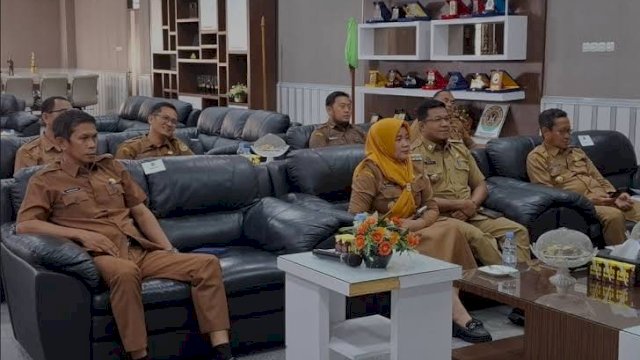 Wakil Bupati Sidrap, Nurkanaah, mengikuti entry meeting pemeriksaan LKPD dan LKKL 2024.