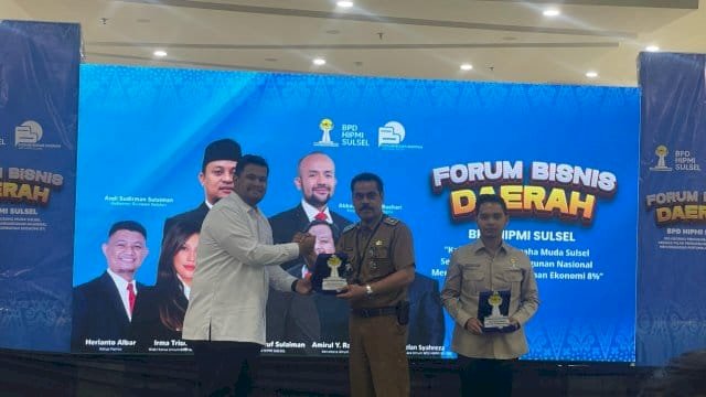 Kepala Dinas Perindustrian dan Perdagangan Sulawesi Selatan, Ahmadi Akil, saat mewakili Gubernur Sulsel dalam kegiatan Forbisda BPD HIPMI Sulsel.