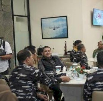 Kunker di Sulsel, Wali Kota Makassar Munafri Arifuddin Jemput KSAL Muhammad Ali di Lanud Sultan Hasanuddin