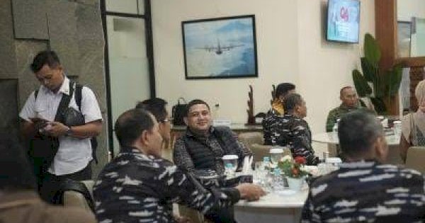 Kunker di Sulsel, Wali Kota Makassar Munafri Arifuddin Jemput KSAL Muhammad Ali di Lanud Sultan Hasanuddin