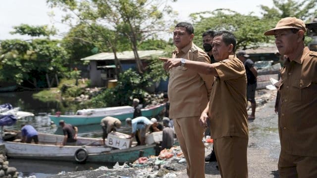 Wali Kota Makassar Munafri Arifuddin Sidak Pelelangan Ikan Rajawali,