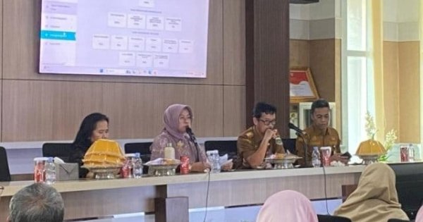 Sekda Pinrang Bersama Sri Widiyati Irwan Pimpin Rakor Persiapan Penilaian Kabupaten/Kota Sehat 2025