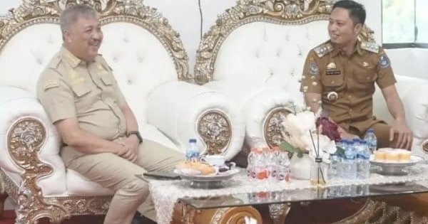 Silaturahmi, Irwan Hamid Bersama Yusuf Ritangnga Bahas Masalah Jalan Poros Batas di Kecamatan Batulappa