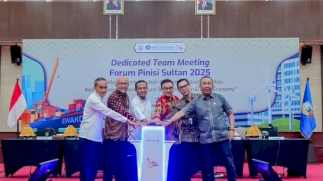 Kick Off South Sulawesi Investment Challenge (SSIC) 2025 di Ruang Pola Kantor Gubernur Sulsel.