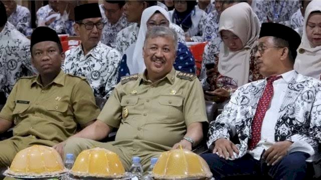 Bupati Pinrang H. A. Irwan Hamid, S.Sos membuka secara resmi Konferensi PGRI Pinrang Masa Bakti 2025-2030.