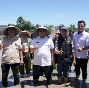 Hadiri Gerakan Menanam Padi, Wali Kota Munafri Tekankan Dukungan Swasembada Pangan