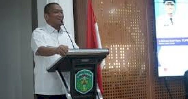 Bupati Irwan Harap Peran Aktif PGRI Cerdaskan Anak-Anak di Lutim