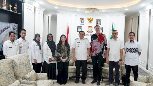 Wali Kota Makassar, Munafri Arifuddin menerima kunjungan Deputy Head of Mission of The Kingdom of The Netherlands in Indonesia.