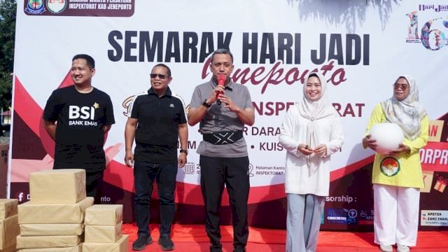 Bupati Jeneponto, Paris Yasir, hadiri kegiatan senam sehat dan donor darah DWP Inspektorat.