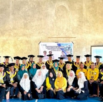 Pemkab Soppeng Wisuda 23 Lansia &ldquo;SIPURIO SIPURENNU&rdquo;