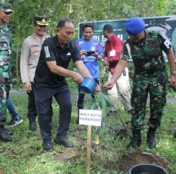 Gerakan Menanam Serentak, Parepare Perkuat Komitmen Jaga Kelestarian Bumi