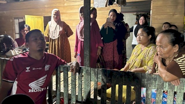 Wali Kota Tasming Hamid Tinjau Langsung Bengkel Warga di Parepare yang Terbakar.