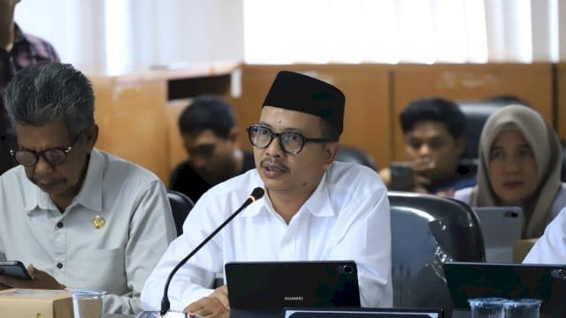 Pimpinan Wilayah Perum Bulog Sulselbar Fahrurozi.