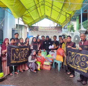 Relawan M08 Tallo Salurkan Bantuan untuk Korban Kebakaran