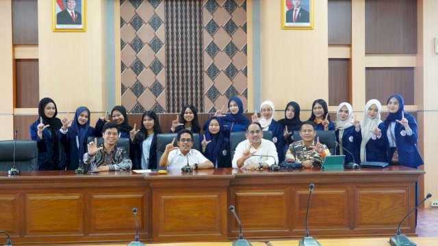Mahasiswa program sarjana terapan Politeknik STIA-LAN Makassar.