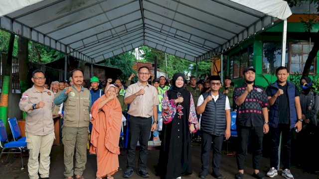 Ketua DPRD Makassar Supratman Dampingi Wagub Sulsel Berbagi Berkah Ramadandi TPA Tamangapa