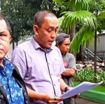 Lagislator DPRD Makassar, Tri Sulkarnain Terima Aspirasi Mahasiswa Terkait Parkir Liar di Makassar