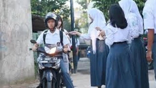 DPRD Makassar Minta Disdik Larang Siswa Bawa Motor ke Sekolah