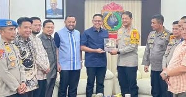 Ketua DPRD Makassar, Supratman  Sambut Kunjungan Kapolrestabes Kombes Pol. Arya Perdana