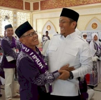 Penuh Haru, Bupati Irwan Lepas 149 Jamaah Calon Haji Lutim Tahun 2025
