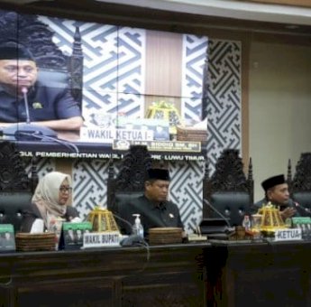 Wabup Puspawati Hadiri Paripurna Pergantian Wakil Ketua I DPRD Lutim