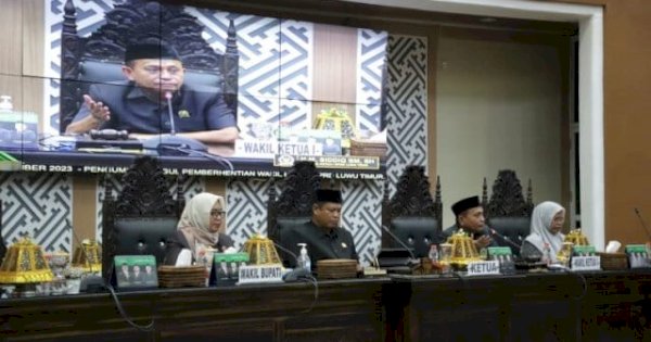 Wabup Puspawati Hadiri Paripurna Pergantian Wakil Ketua I DPRD Lutim