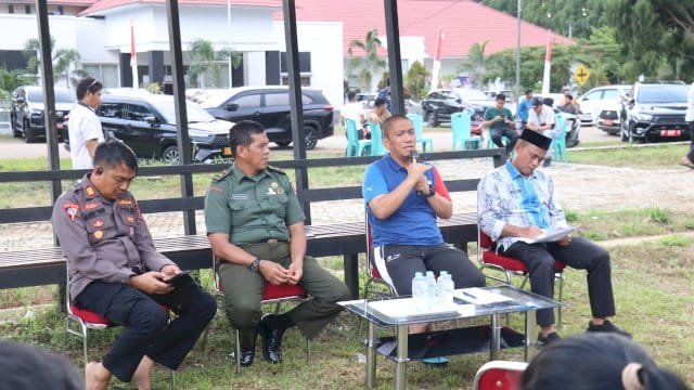 Bupati Luwu Timur, H. Irwan Bachri Syam.