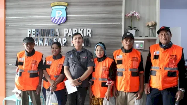 Rompi Jukir di Makassar akan diganti menjadi warna Kuning.