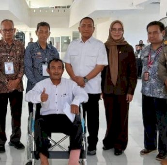 Pastikan Ujian Lancar, Bupati Irwan Bareng Ketua TP PKK Tinjau Tes PPPK Tahap II Luwu Timur
