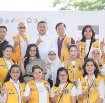 Pemkot Makassar-Lions Club Salurkan 20.000 Kacamata Gratis untuk Siswa SD dan SMP