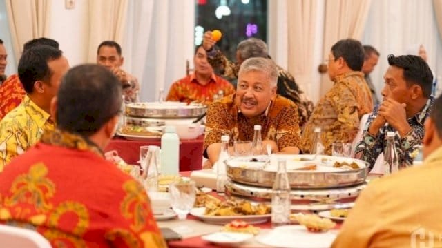 Bupati Pinrang H.A. Irwan Hamid, berkesempatan menghadiri jamuan makan malam yang digelar Pemprov Sulsel.