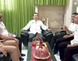 Anggota DPRD Kota Makassar Tinjau Persiapan SPMB 2025 di SMPN 18 Makassar