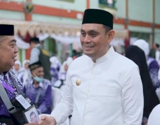 Wawali Hermanto Lepas 127 Jamaah Calon Haji Parepare: Anugerah yang Patut Disyukuri