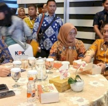 Bupati Lutim Ibas Hadiri Rakor Pemberantasan Korupsi Daerah di Kantor KPK