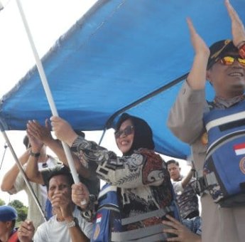 Wabup Lutim Puspawati Buka Lomba Perahu Dayung, 23 Tim Siap Berkompetisi