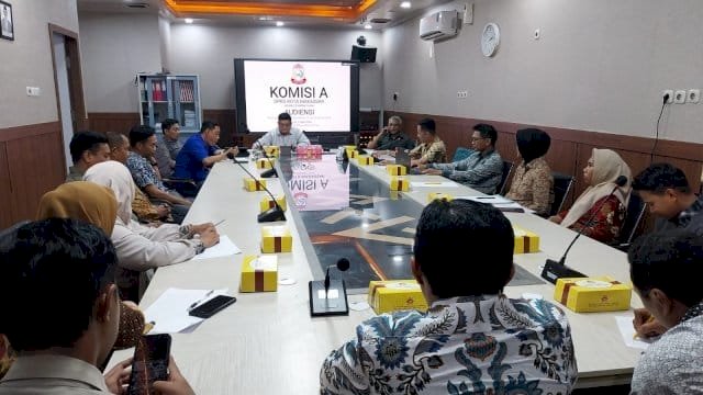 Ketua Komisi A DPRD Makassar, Pahlevi Pimpin RDP Bareng Perwakilan Honorer R2 dan R3.