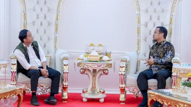 Gubernur Sulawesi Selatan, Andi Sudirman Sulaiman, menerima kunjungan Menteri Kehutanan RI, Raja Juli Antoni.