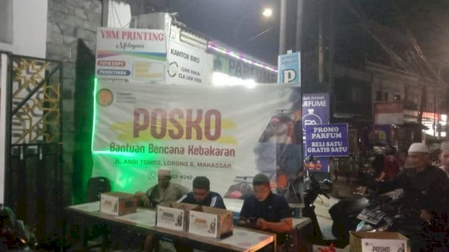 Plt Dirut PDAM Makassar Hamzah Ahmad Pastikan Penyaluran Air Bersih ke Warga Terdampak Kebakaran di Tamalate.