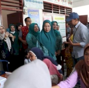 Tinjau Posyandu Nusa Indah 4, Melinda Aksa: Garda Terdepan Kesehatan Ada di Masyarakat