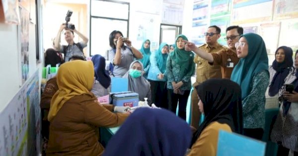 Tinjau Posyandu Era Baru Nusa Indah II, Melinda Aksa Dorong Perluasan Fasilitas