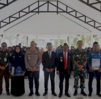 Syaharuddin Alrif Serahkan SK untuk 85 CPNS Formasi Tahun 2024