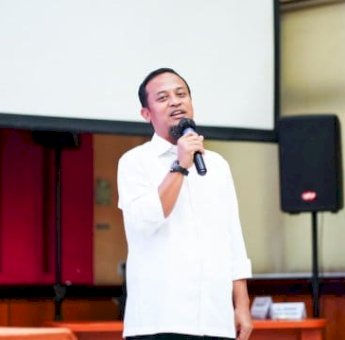 Gubernur Andi Sudirman Sulaiman Transfer Rp222 M untuk Dana Bagi Hasil 24 Kabupaten Kota